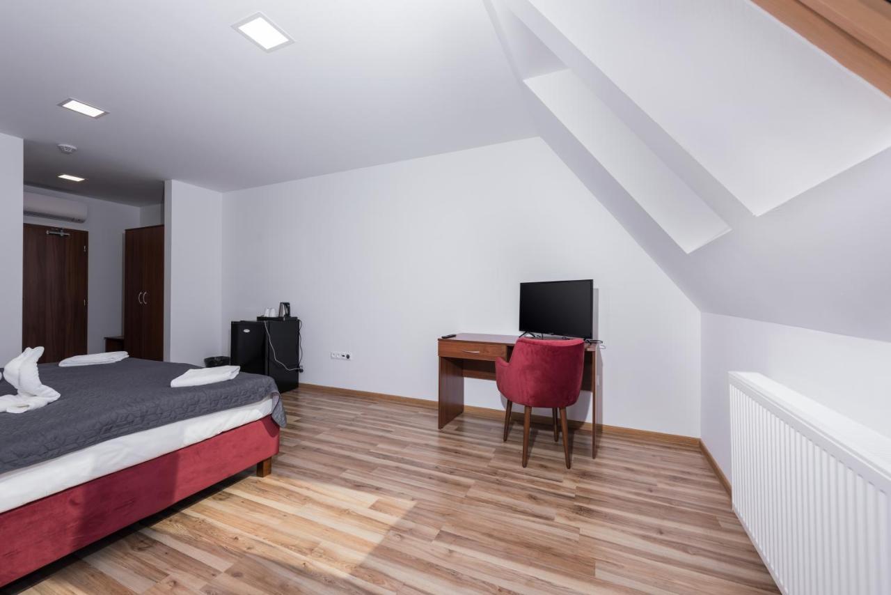 Penzion Sessler *** Trnava Exterior foto