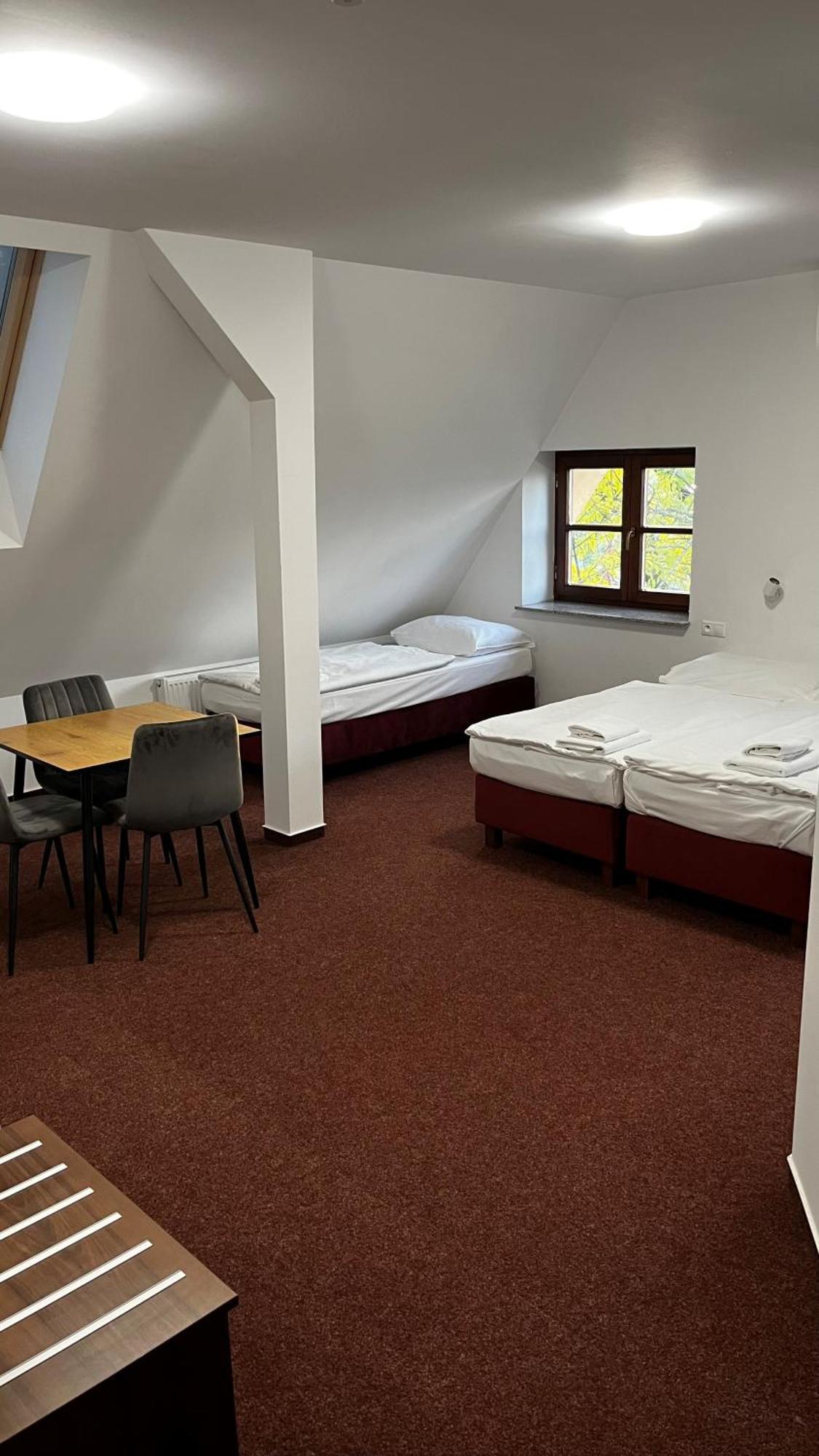 Penzion Sessler *** Trnava Exterior foto