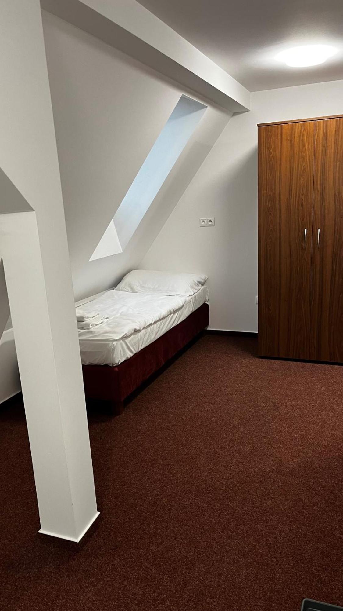 Penzion Sessler *** Trnava Exterior foto