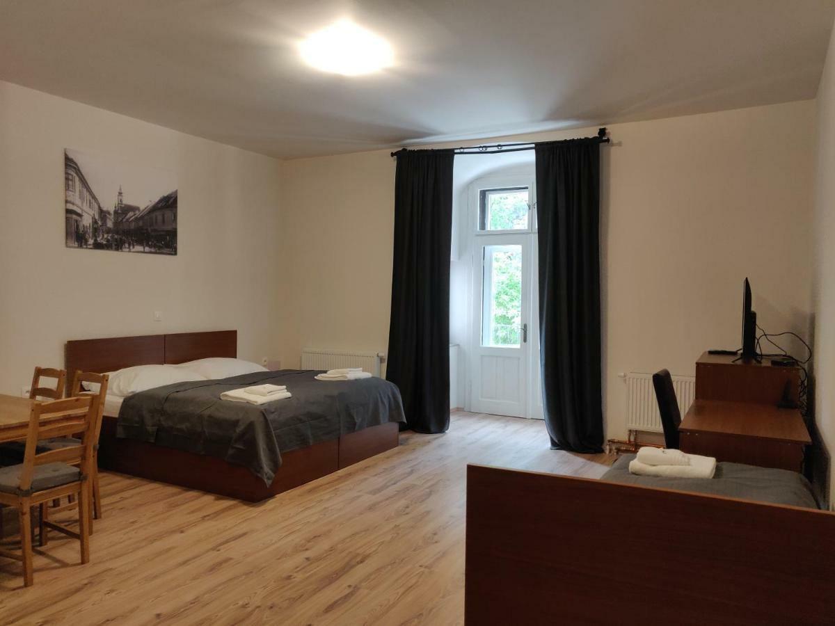 Penzion Sessler *** Trnava Exterior foto