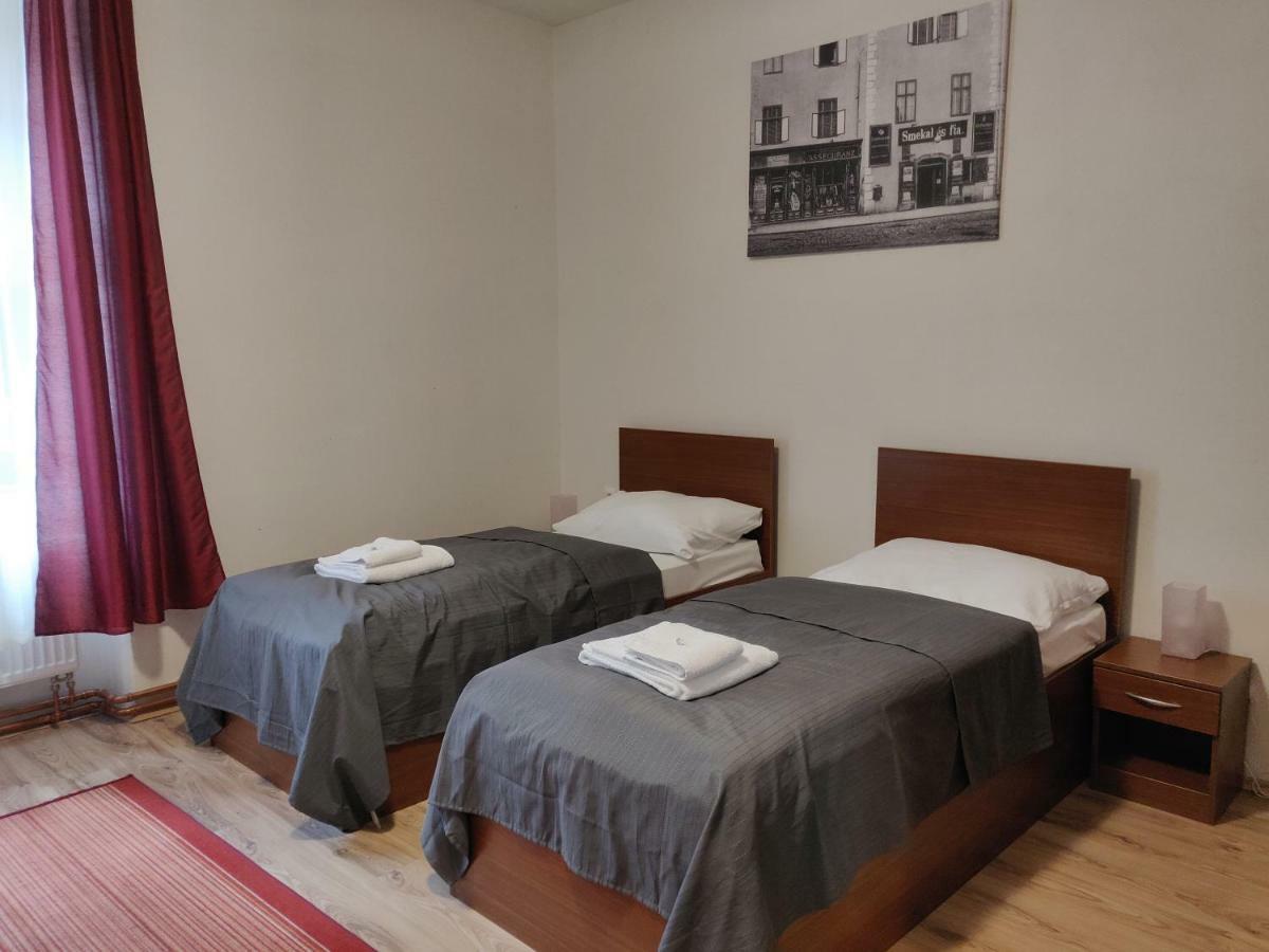 Penzion Sessler *** Trnava Exterior foto